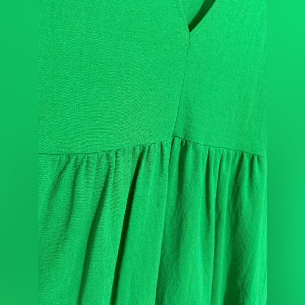 Zara Women’s Green Tiered Midi Ruffled Short Sleeve V-neck Dress Size SMALL - Picture 2 of 9